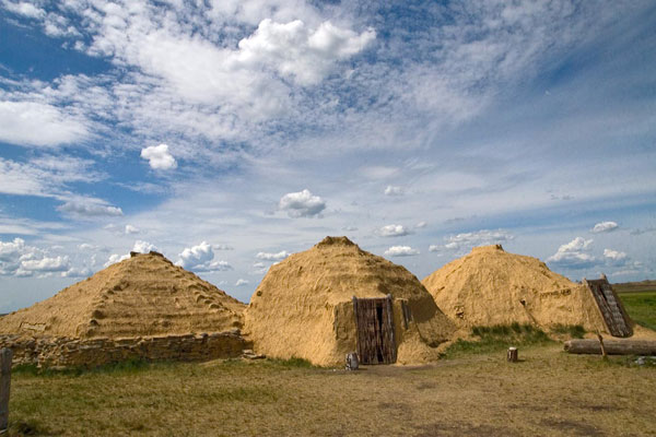 Реконструкция деревни на месте раскопок Аркаима