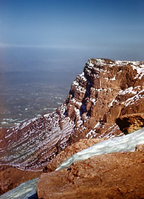 Вершина хребта Большой Балхан гора Арлан